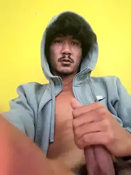 Snapshot of juniiorre chatting on November 2025 01:43:02 PM juniiorre online show from November 2025 01:43:02 PM