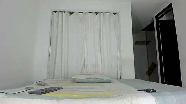 Fairycandyx online show from June 2026 07:17:02 AM