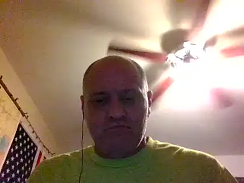Snapshot of Gerbil8823 chatting on February 2025 02:40:01 AM Gerbil8823 online show from February 2025 02:40:01 AM