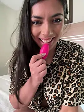 Snapshot of TheCrimsonLounge chatting on March 2025 04:03:02 AM TheCrimsonLounge online show from March 2025 04:03:02 AM