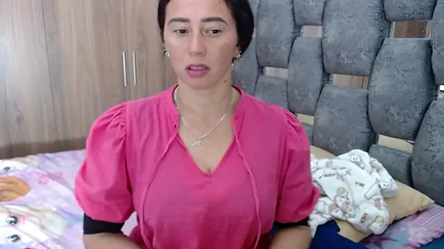 sara hott 1 online show from February 2025 08:26:02 PM