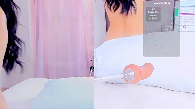 Snapshot of Sweet_Susie_ chatting on March 2025 08:37:01 PM Sweet Susie online show from March 2025 08:37:01 PM