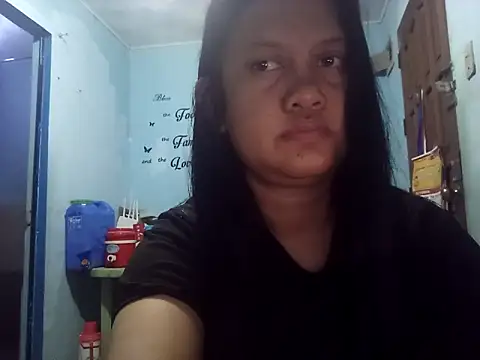 Honeybun25 online show from October 2025 03:00:02 PM