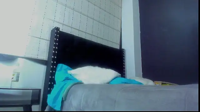 amareto queen online show from March 2025 01:11:02 AM