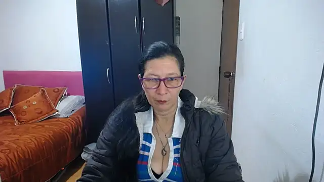 latin49 online show from June 2026 05:34:01 AM