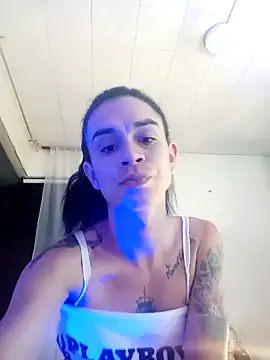 Snapshot of lesly_xx chatting on January 2025 07:47:02 AM lesly xx online show from January 2025 07:47:02 AM