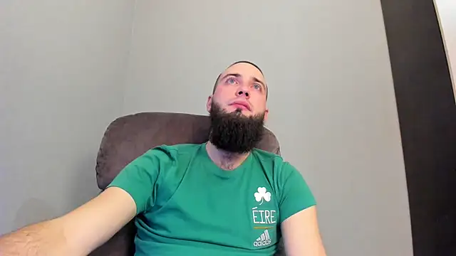 A              online show from February 2025 10:11:01 PM