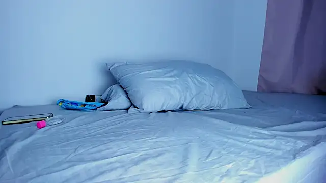 Skarleth69 online show from April 2026 11:27:01 AM