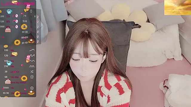 Snapshot of TUTU-new chatting on December 2024 08:21:02 PM TUTU-new online show from December 2024 08:21:02 PM