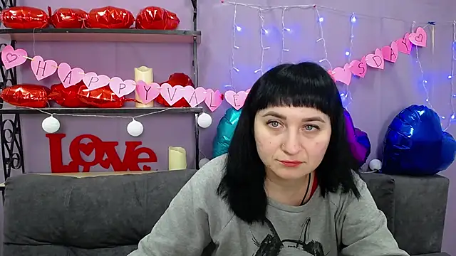 NinaFlawlees online show from February 2025 10:50:01 PM