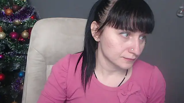 NinaFlawlees online show from December 2025 12:56:02 PM