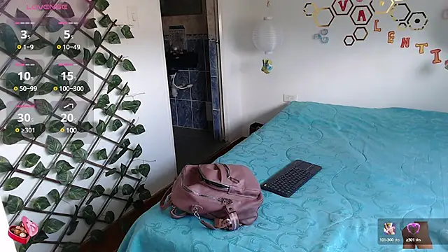 adriscute online show from February 2025 07:59:02 PM