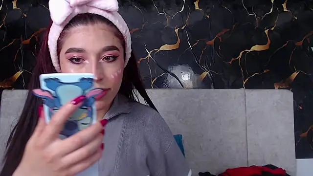 adriscute online show from April 2026 09:50:02 PM