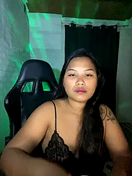 Snapshot of Aalexandrea chatting on November 2025 09:36:01 PM Aalexandrea online show from November 2025 09:36:01 PM