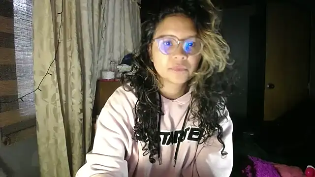 Hathorlove online show from November 2025 09:50:01 PM