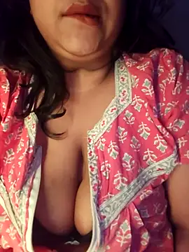 Snapshot of sassy_horny chatting on March 2025 02:54:01 AM sassy horny online show from March 2025 02:54:01 AM