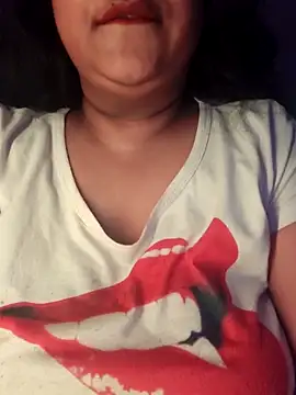 Snapshot of sassy_horny chatting on March 2025 01:32:02 AM sassy horny online show from March 2025 01:32:02 AM