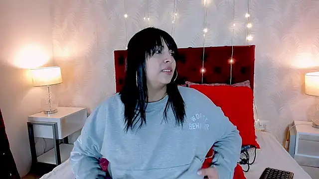 Snapshot of KarlyPrint chatting on February 2026 12:45:02 PM KarlyPrint online show from February 2026 12:45:02 PM