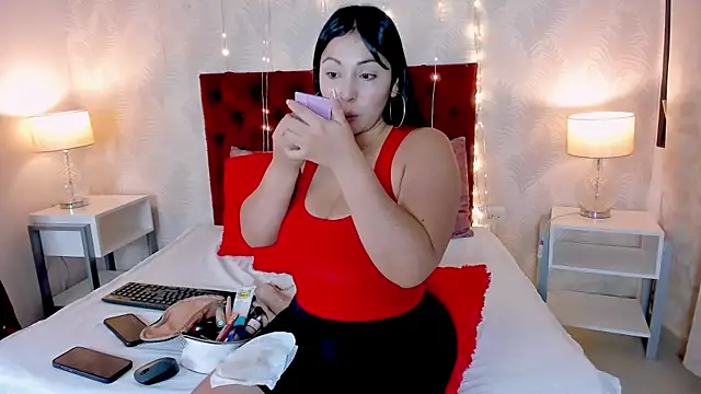 Snapshot of KarlyPrint chatting on February 2026 12:46:01 PM KarlyPrint online show from February 2026 12:46:01 PM