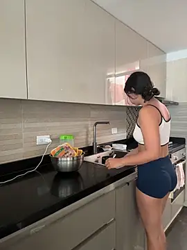 Gaby zahir  online show from March 2026 07:39:01 PM