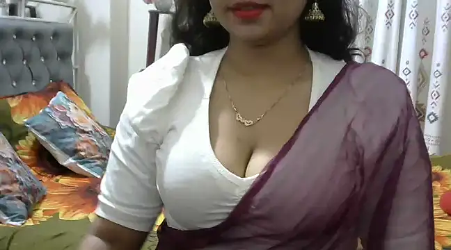 Snapshot of cutebengaligirl chatting on January 2025 10:56:02 PM cutebengaligirl online show from January 2025 10:56:02 PM