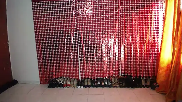 Sweett Anya online show from September 2025 05:18:01 PM