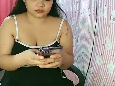 shaira4u online show from April 2026 04:01:01 AM