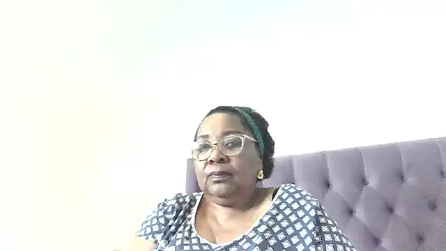 Snapshot of KinkyRicoSaisyours chatting on October 2025 04:19:01 PM KinkyRicoSaisyours online show from October 2025 04:19:01 PM