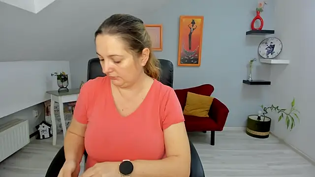 Snapshot of LollaGirl chatting on February 2025 04:19:02 AM LollaGirl online show from February 2025 04:19:02 AM