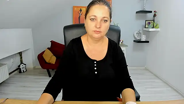 Snapshot of LollaGirl chatting on September 2025 03:20:01 AM LollaGirl online show from September 2025 03:20:01 AM