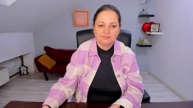 LollaGirl online show from March 2026 04:16:01 AM