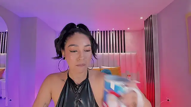 RossieRhoades online show from January 2025 01:16:02 PM