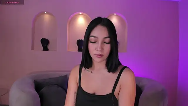 RossieRhoades online show from February 2025 12:11:02 PM