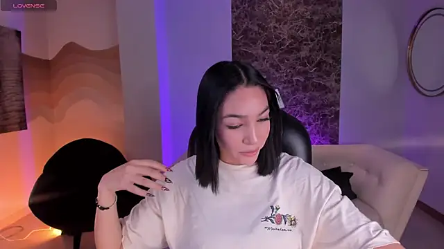 RossieRhoades online show from February 2025 11:42:02 AM