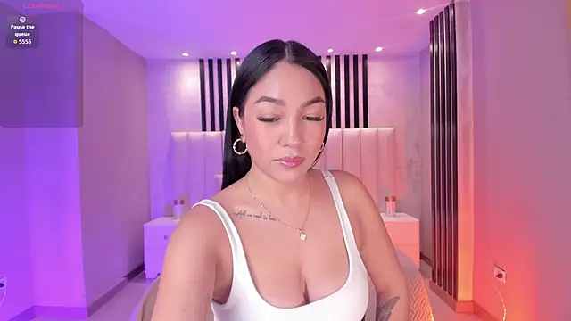 RossieRhoades online show from October 2025 07:22:02 PM