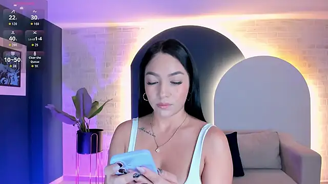 RossieRhoades online show from October 2025 07:58:01 PM