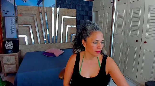 Snapshot of cute_sassy chatting on March 2025 09:01:02 PM cute sassy online show from March 2025 09:01:02 PM