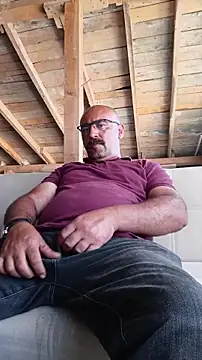 Snapshot of masculine_bear_daddy chatting on June 2026 03:46:01 PM masculine bear daddy online show from June 2026 03:46:01 PM