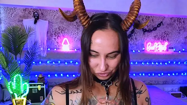 Cool Freak  online show from September 2025 10:39:02 AM