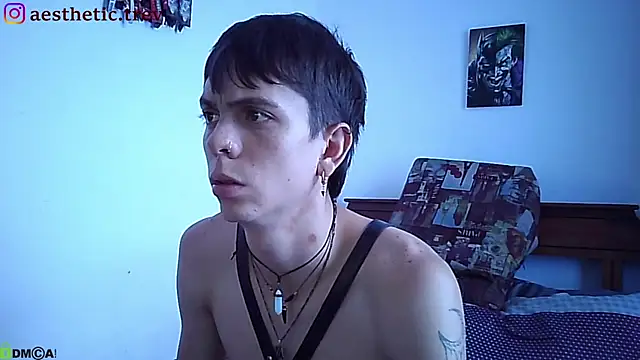 Snapshot of Twink_Temptation chatting on January 2025 05:06:01 PM Twink Temptation online show from January 2025 05:06:01 PM