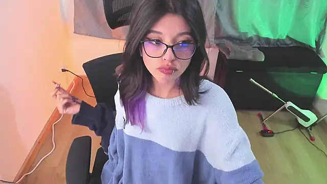 NanaRott online show from March 2025 02:37:02 AM