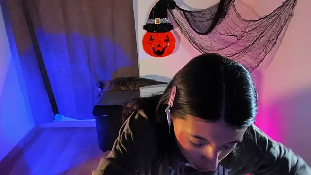 NanaRott online show from October 2025 10:47:02 PM