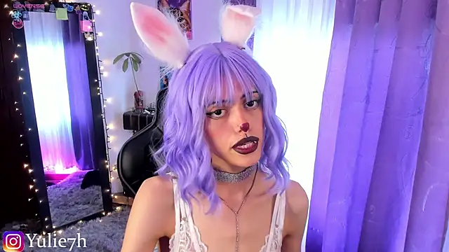  Jessy Moon  online show from April 2026 09:45:01 PM