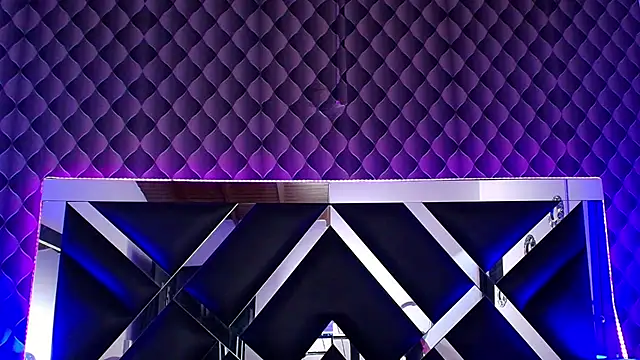 victoriaa lee  online show from September 2025 07:28:01 PM