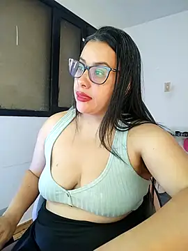 Snapshot of smile_sweetpao chatting on February 2025 04:43:01 AM smile sweetpao online show from February 2025 04:43:01 AM