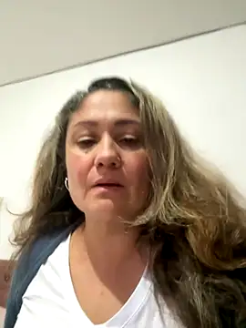 gabiTetas online show from October 2025 10:20:02 PM