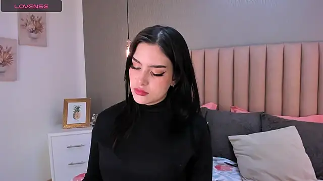 Alexa Thaylor  online show from January 2025 02:07:01 PM