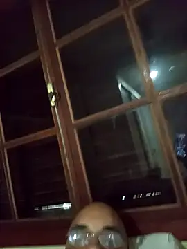 RobertoBuzios22 online show from November 2025 01:54:02 PM