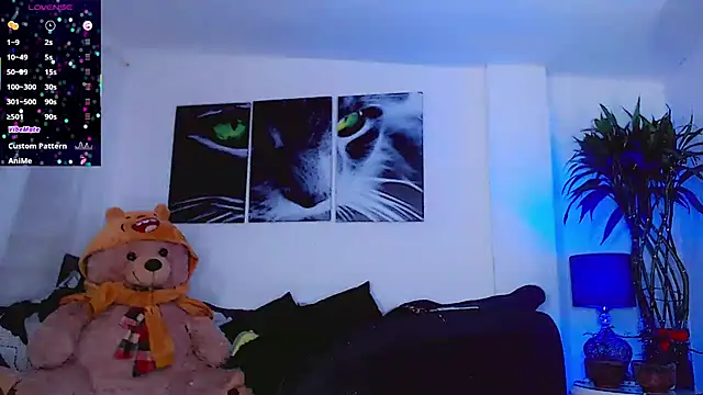 Snapshot of Sophiesweet5 chatting on September 2025 12:16:01 AM Sophiesweet5 online show from September 2025 12:16:01 AM