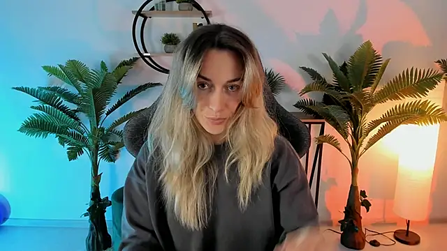 RebeccaMartinez online show from December 2024 05:23:02 AM